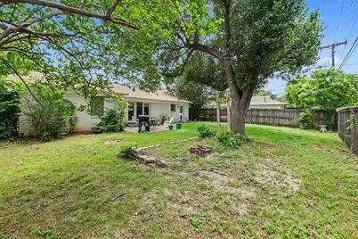 209 Linda Lane, Irving, TX 75062 - Photo 29