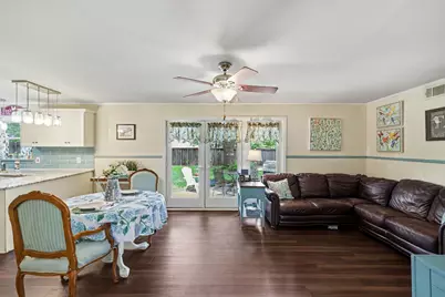 209 Linda Lane, Irving, TX 75062 - Photo 11