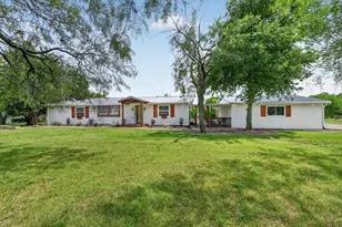 704 Spring Miller Ct, Arlington, TX 76002 - Photo 19