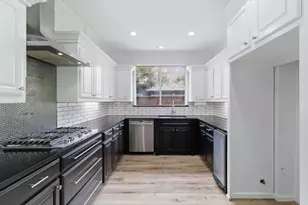8 Waterwood Ct, Mansfield, TX 76063 - Photo 13