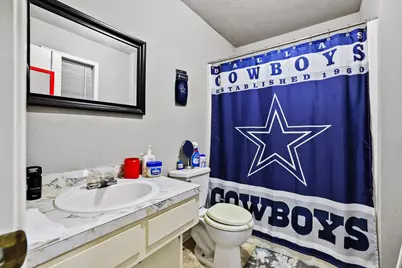 606 Hunter Street, Bonham, TX 75418 - Photo 11