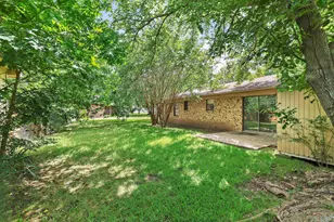 606 Hunter St, Bonham, TX 75418 - Photo 13