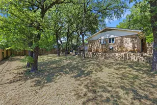 16 Coffee Tavern Rd, Bedford, TX 76022 - Photo 23
