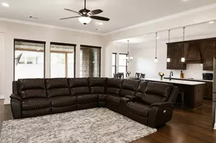 279 Paluxy St, Burleson, TX 76028 - Photo 9
