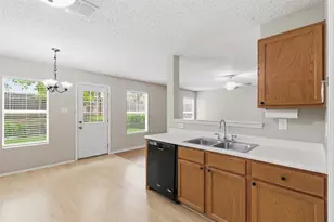 5421 Lansdowne Ave, Fort Worth, TX 76135 - Photo 13