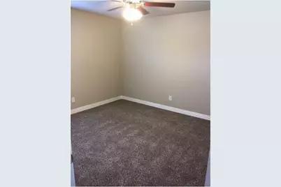 6812 Valley Creek Drive, Fort Worth, TX 76179 - Photo 13