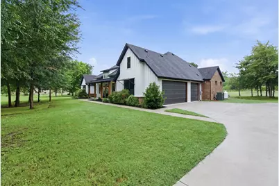 205 Deer Glade Court, Azle, TX 76020 - Photo 3