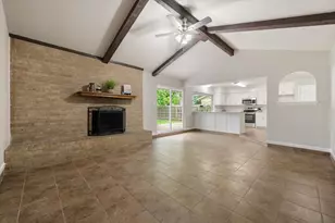 2512 Colleen Dr, Arlington, TX 76016 - Photo 7