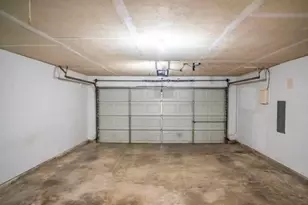 3706 Bishop Hill Dr, Carrollton, TX 75007 - Photo 3