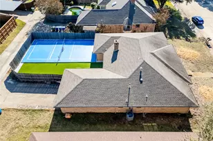 3706 Bishop Hill Dr, Carrollton, TX 75007 - Photo 5