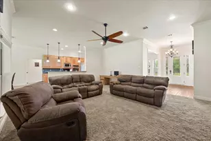 548 McKittrick Ct, Godley, TX 76044 - Photo 19