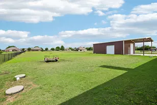 5520 Littlefield Dr, Dish, TX 76247 - Photo 13