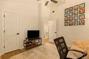 4015 Holland Ave, Dallas, TX 75219 - Photo 27