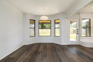 5728 Caracas Dr, North Richland Hills, TX 76180 - Photo 11