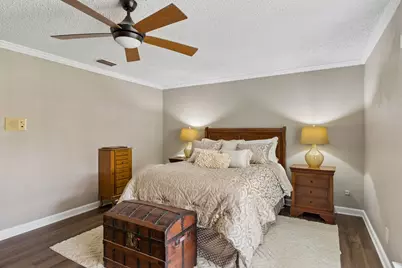 1310 Briar Hollow Lane, Garland, TX 75043 - Photo 21