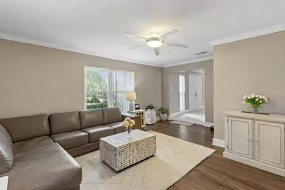 1310 Briar Hollow Lane, Garland, TX 75043 - Photo 5