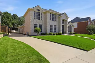 1117 Crestview Dr, Bedford, TX 76021 - Photo 3