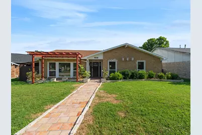 1952 Rambling Ridge Lane, Carrollton, TX 75007 - Photo 1