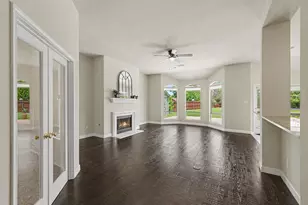 200 Hardwicke Ln, Little Elm, TX 75068 - Photo 5