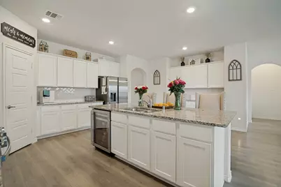437 Forestridge Drive, Fate, TX 75087 - Photo 11