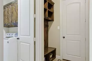 100 Honeysuckle Way, Flower Mound, TX 75028 - Photo 23