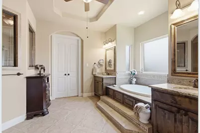 100 Honeysuckle Way, Flower Mound, TX 75028 - Photo 17