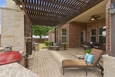 100 Honeysuckle Way, Flower Mound, TX 75028 - Photo 35