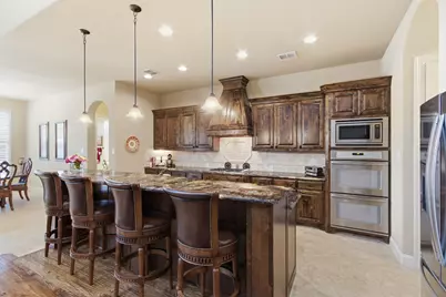 100 Honeysuckle Way, Flower Mound, TX 75028 - Photo 11