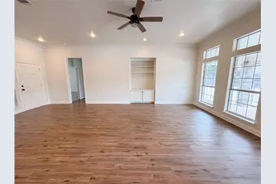 1226 Oakmanor Circle, Hewitt, TX 76643 - Photo 3