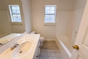 1226 Oakmanor Cir, Hewitt, TX 76643 - Photo 15
