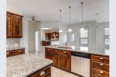 5 Duskview Lane, Edgecliff Village, TX 76134 - Photo 11