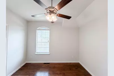 709 Ravenwood Drive, Saginaw, TX 76179 - Photo 11
