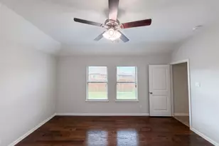 709 Ravenwood Dr, Saginaw, TX 76179 - Photo 17