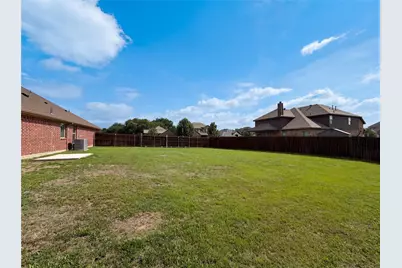 709 Ravenwood Drive, Saginaw, TX 76179 - Photo 19