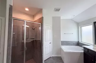 709 Ravenwood Dr, Saginaw, TX 76179 - Photo 13