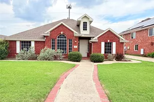 301 Mimosa Dr, Murphy, TX 75094 - Photo 1