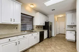 2066 Fair Oaks Cir, Corinth, TX 76210 - Photo 13