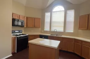 2213 Creek Royal Dr, Mesquite, TX 75181 - Photo 3