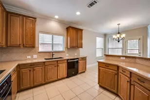 2569 Pinnacle Point Dr, Grand Prairie, TX 75054 - Photo 13