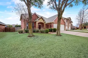 2569 Pinnacle Point Dr, Grand Prairie, TX 75054 - Photo 3