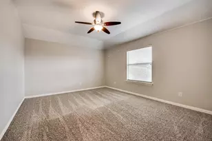 2569 Pinnacle Point Dr, Grand Prairie, TX 75054 - Photo 17