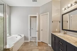 1756 Hidden Brook Dr, Grand Prairie, TX 75050 - Photo 25