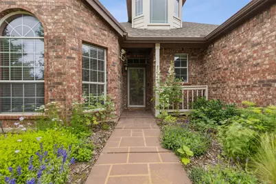1756 Hidden Brook Drive, Grand Prairie, TX 75050 - Photo 3