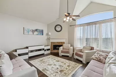 1756 Hidden Brook Drive, Grand Prairie, TX 75050 - Photo 15