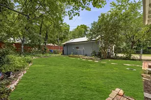 5736 Tremont St, Dallas, TX 75214 - Photo 29