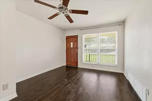 8804 Myra St, White Settlement, TX 76108 - Photo 9