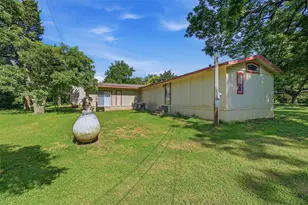 334 Graves Cir, Pottsboro, TX 75076 - Photo 35