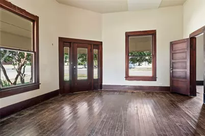 408 S Broad Street, Saint Jo, TX 76265 - Photo 7
