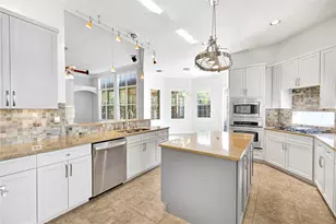 2511 Sir Tristram Ln, Lewisville, TX 75056 - Photo 7