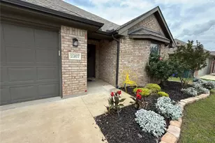 2307 Norwood St, Sherman, TX 75092 - Photo 1